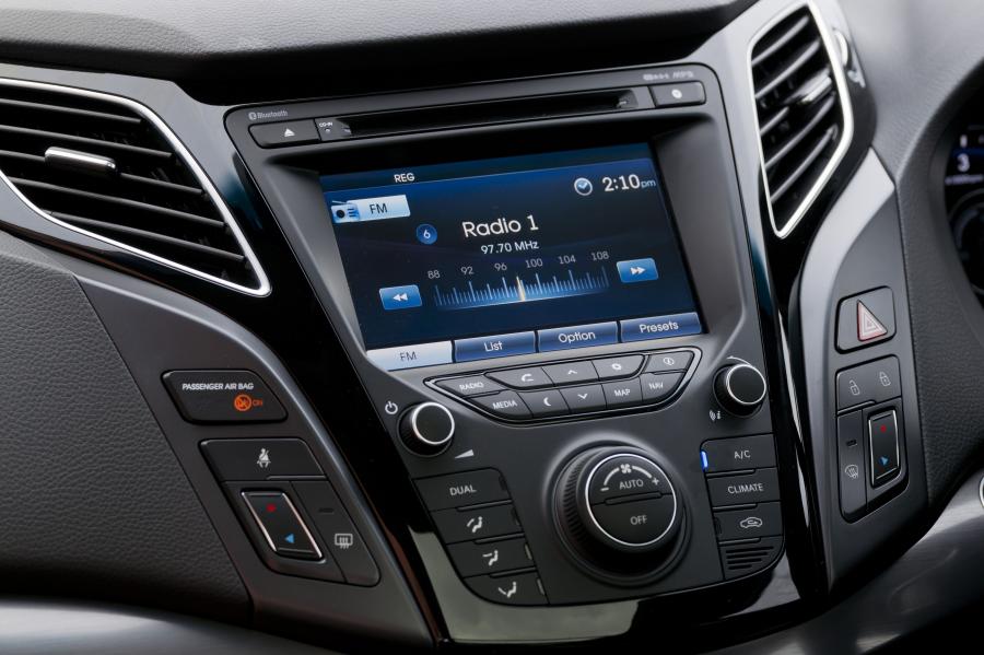  Hyundai i40 Station Wagon CRDi 2011 года  (UK) (фото 60 из 146)